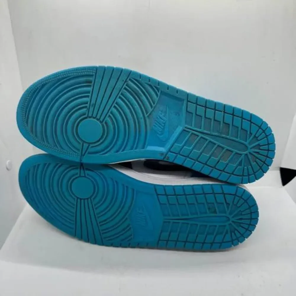 Nike Air Jordan 1 Low Laser Blue Mens 10 shoes sneakers